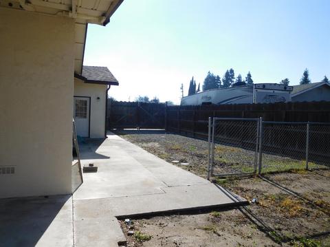 1613 Thorsen Ave, Modesto, CA 95355 photo 12