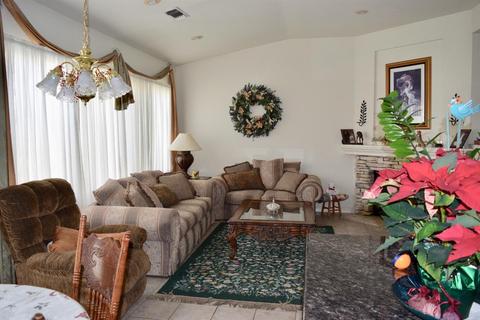 197 W Springer Dr, Turlock, CA 95382 photo 4