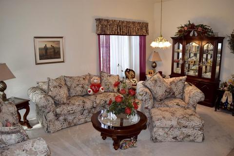 197 W Springer Dr, Turlock, CA 95382 photo 2