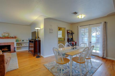 2004 Dora St, Modesto, CA 95354 photo 8