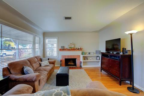2004 Dora St, Modesto, CA 95354 photo 12