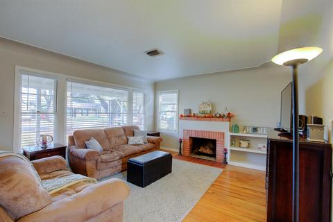 2004 Dora St, Modesto, CA 95354 photo 13