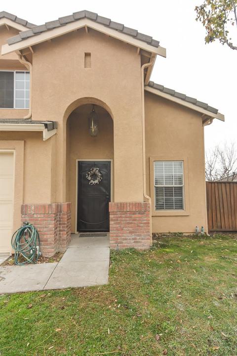 3303 James Wright Ln, Tracy, CA 95376 photo 2