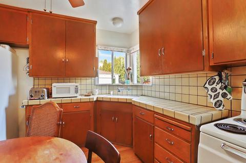 137 Cherry Ln, Campbell, CA 95008 photo 11