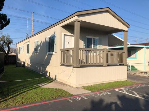 1401 Patriots Ln, Modesto, CA 95355 photo 3