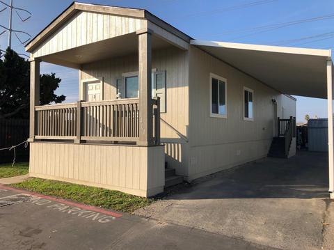 1401 Patriots Ln, Modesto, CA 95355 photo 1