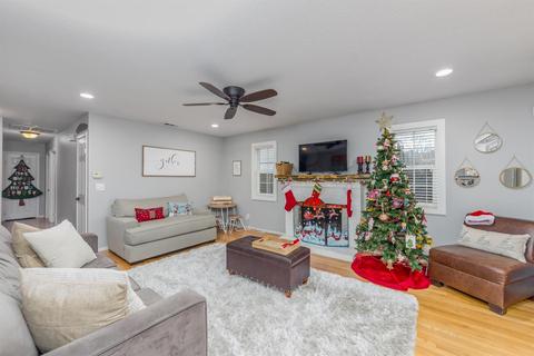 1327 Park St, Lodi, CA 95242 photo 4