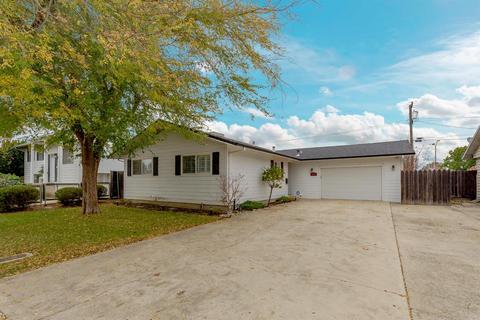 1327 Park St, Lodi, CA 95242 photo 2