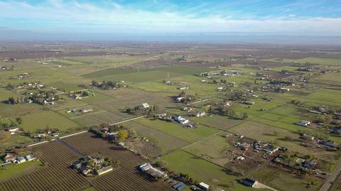 13751 E Live Oak Rd, Lodi, CA 95240 photo 32