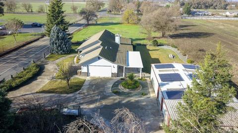 13751 E Live Oak Rd, Lodi, CA 95240 photo 3