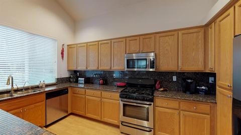 824 Billy F Freeman Ln, Tracy, CA 95377 photo 7