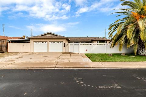1013 Dyer Ln, Modesto, CA 95350 photo 1