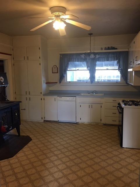 302 E A St, Oakdale, CA 95361 photo 12