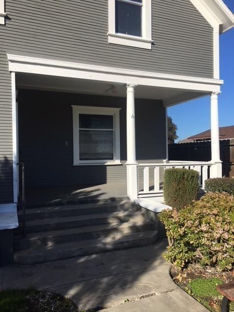 302 E A St, Oakdale, CA 95361 photo 3