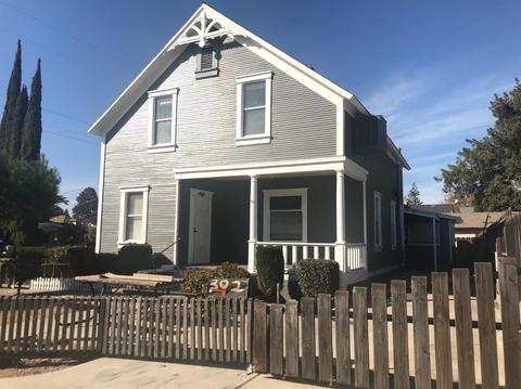 302 E A St, Oakdale, CA 95361 photo 1
