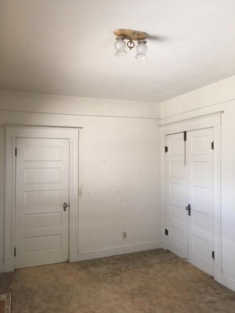 302 E A St, Oakdale, CA 95361 photo 8