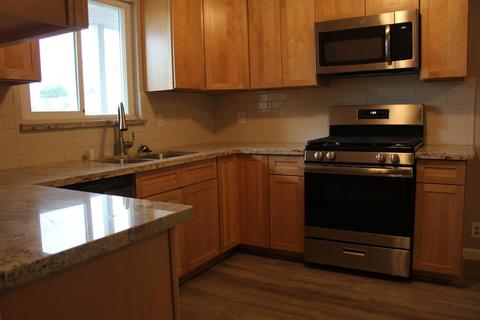 714 S Maple Ave, Manteca, CA 95337 photo 3