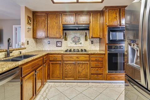 1725 Parkside Dr, Tracy, CA 95376 photo 9