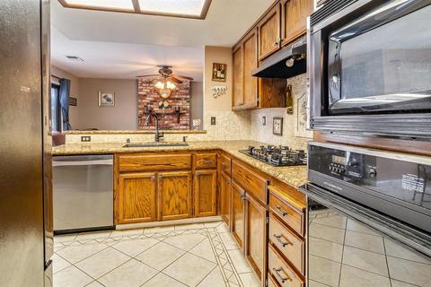1725 Parkside Dr, Tracy, CA 95376 photo 8