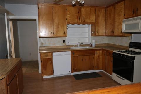 1304 Watts, Modesto, CA 95358 photo 5