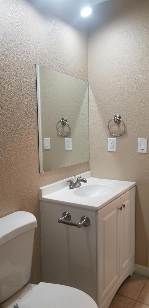 821 Herndon Rd, Modesto, CA 95351 photo 8