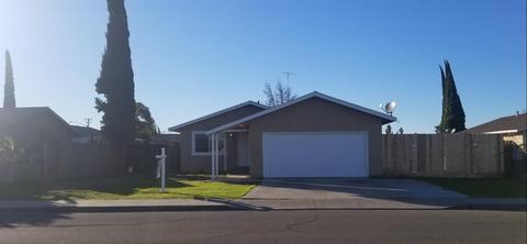 821 Herndon Rd, Modesto, CA 95351 photo 1