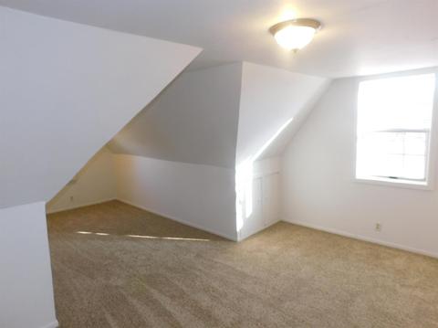 532 E Walnut St, Lodi, CA 95240 photo 24