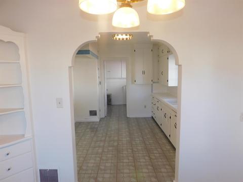 532 E Walnut St, Lodi, CA 95240 photo 10
