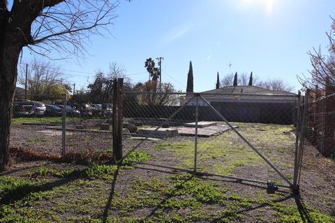 1420 Martha St, Patterson, CA 95363 photo 3