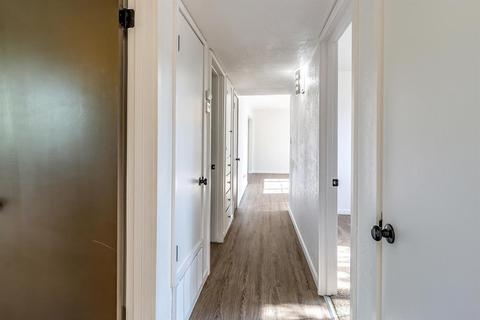 1005 Sandburg Ave, Modesto, CA 95351 photo 12