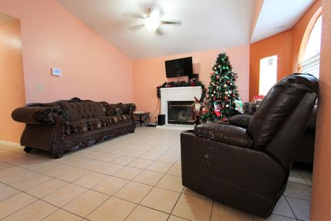 705 Mamilane, Modesto, CA 95351 photo 15