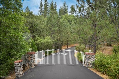 12212 Pine Crest Dr, Grass Valley, CA 95949 photo 2