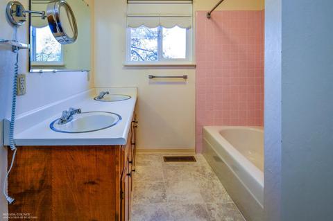 Undisclosed, Grass Valley, CA 95949 photo 26