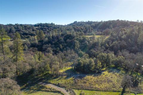 21501 Malcolm Pl, Grass Valley, CA 95949 photo 1
