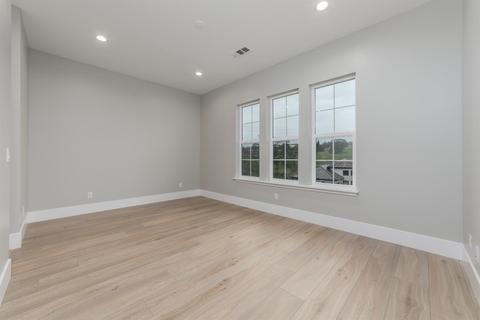 558 Ramos Dr, Folsom, CA 95630 photo 29