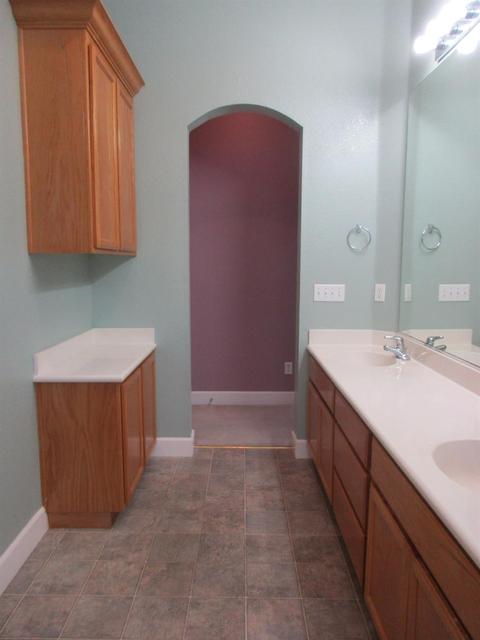 1604 Newhampton Way, Modesto, CA 95355 photo 16