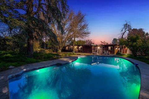 939 Pecan Pl, Davis, CA 95616 photo 1