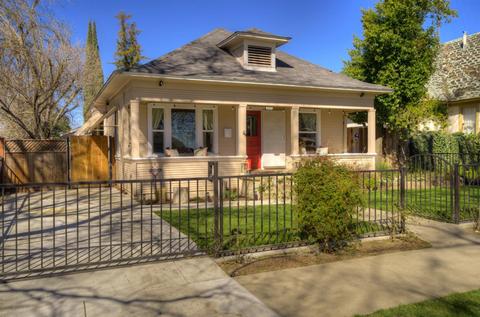 521 Mitchell Ave, Turlock, CA 95380 photo 2