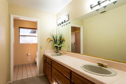 9522 E Lubell Ln, Acampo, CA 95220 photo 13