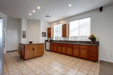 3209 Thistle Ct, Rocklin, CA 95765 photo 9