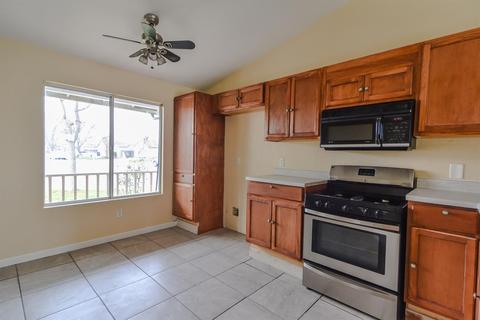 1004 Grackle Ct, Newman, CA 95360 photo 5