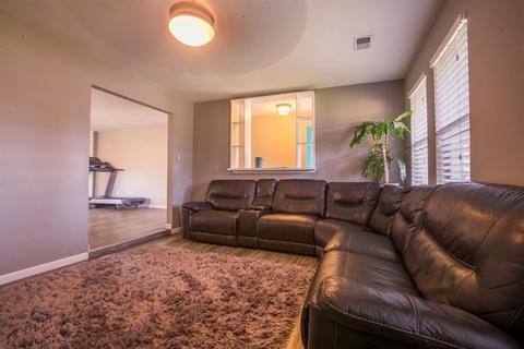 3704 Glenview Cir, Modesto, CA 95355 photo 6