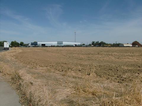 415 Pringle Ave, Galt, CA 95632 photo 10