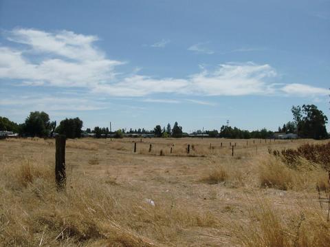 415 Pringle Ave, Galt, CA 95632 photo 8
