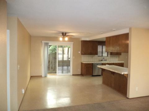 2500 Kay St, Ceres, CA 95307 photo 4