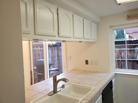 4037 Oak Villa Cir, Carmichael, CA 95608 photo 3