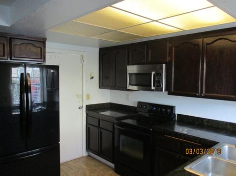 1965 W Kavanagh Ave, Tracy, CA 95376 photo 11