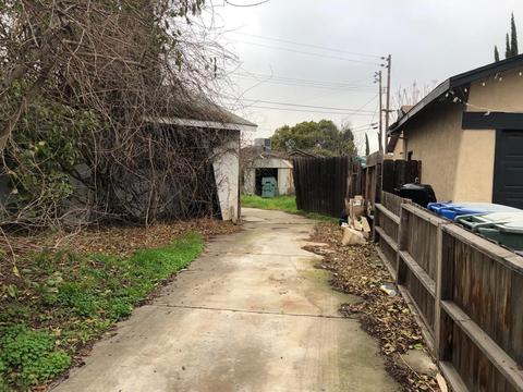 439 Verda, Manteca, CA 95336 photo 2