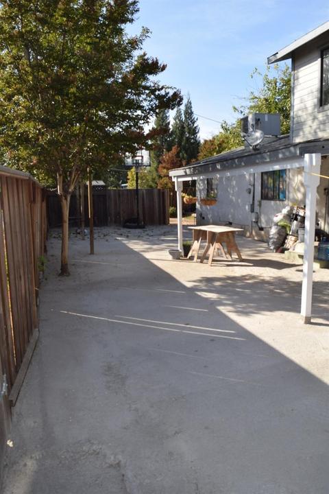 1600 Couchman Ln, Modesto, CA 95355 photo 14