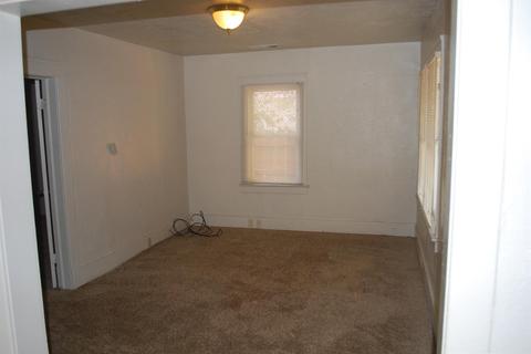 313 S 4th St, Patterson, CA 95363 photo 9